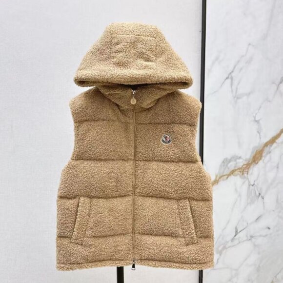 Shoes - MC 25Ss Lambskin Pullover Down Jacket, brand new and unopened by the owner